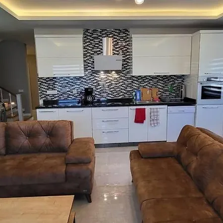 330qm In Alanya, 300m Vom Meer, Toller Ausblick * Αλάνια