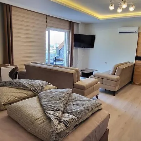 330qm In Alanya, 300m Vom Meer, Toller Ausblick Διαμέρισμα Αλάνια